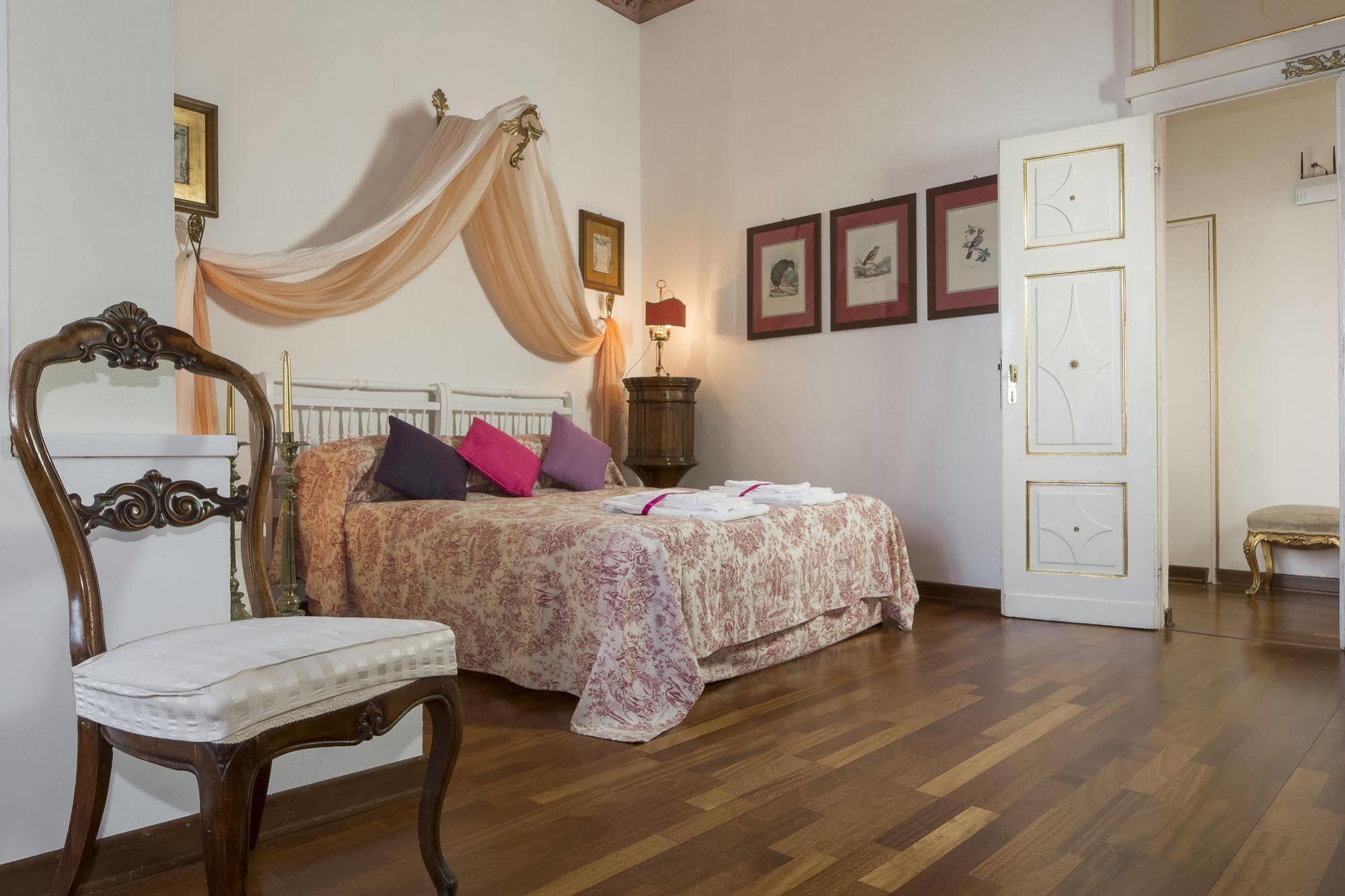 La Dimora Dei Monaci Bed & Breakfast Siena Exterior photo