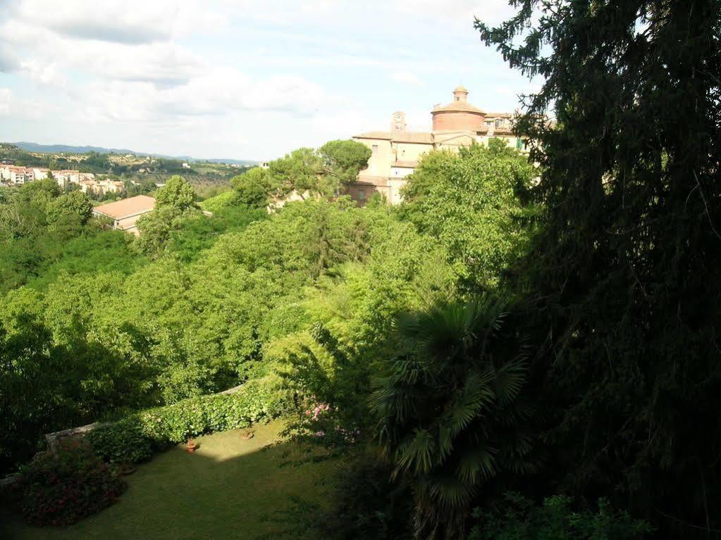 La Dimora Dei Monaci Bed & Breakfast Siena Exterior photo